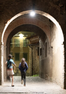 Pescia by night